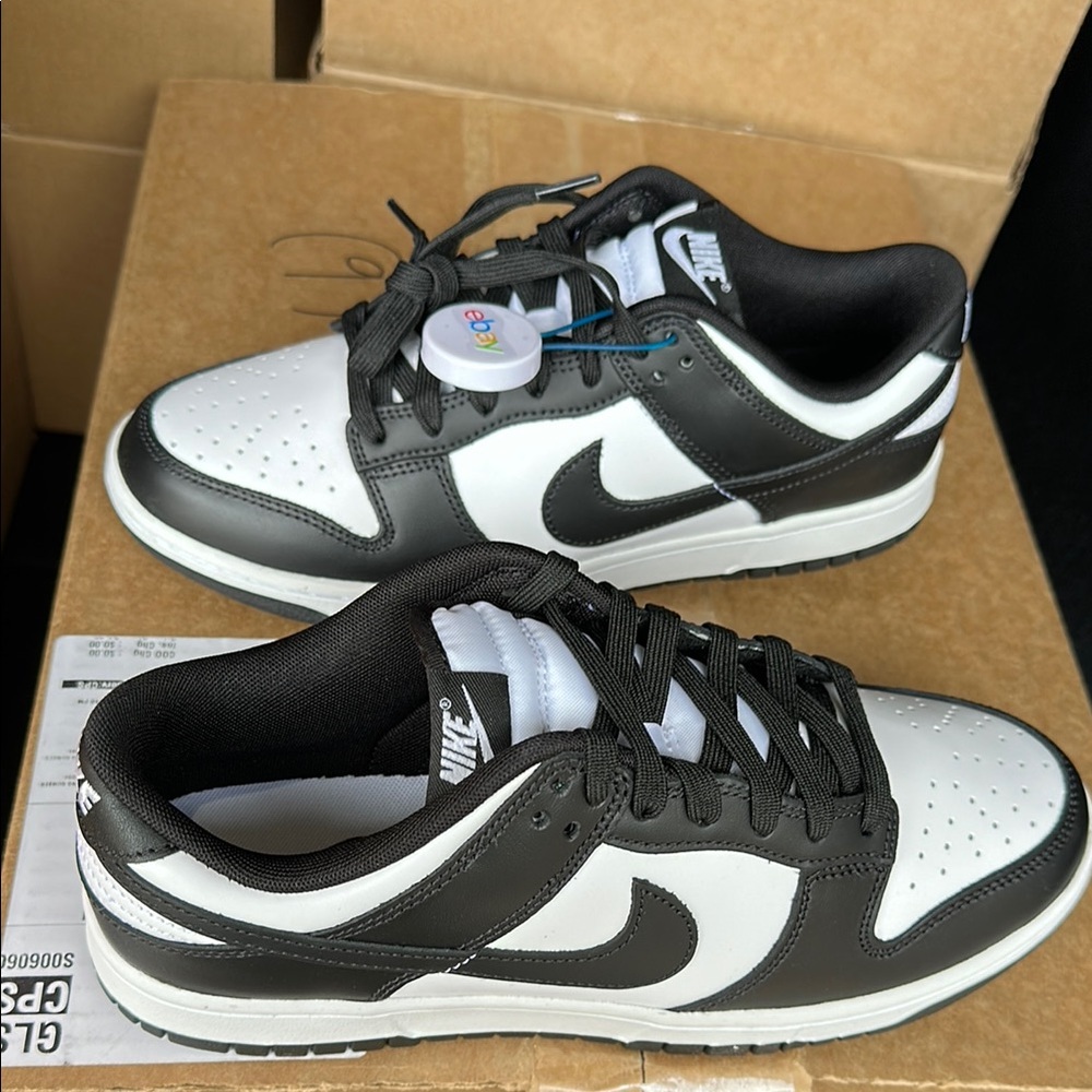Nike low dunk pandas
100% authenticated
